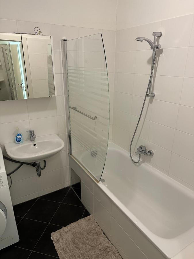 Hauptbahnhof Ferienwohnung Am Park Wien Eksteriør bilde